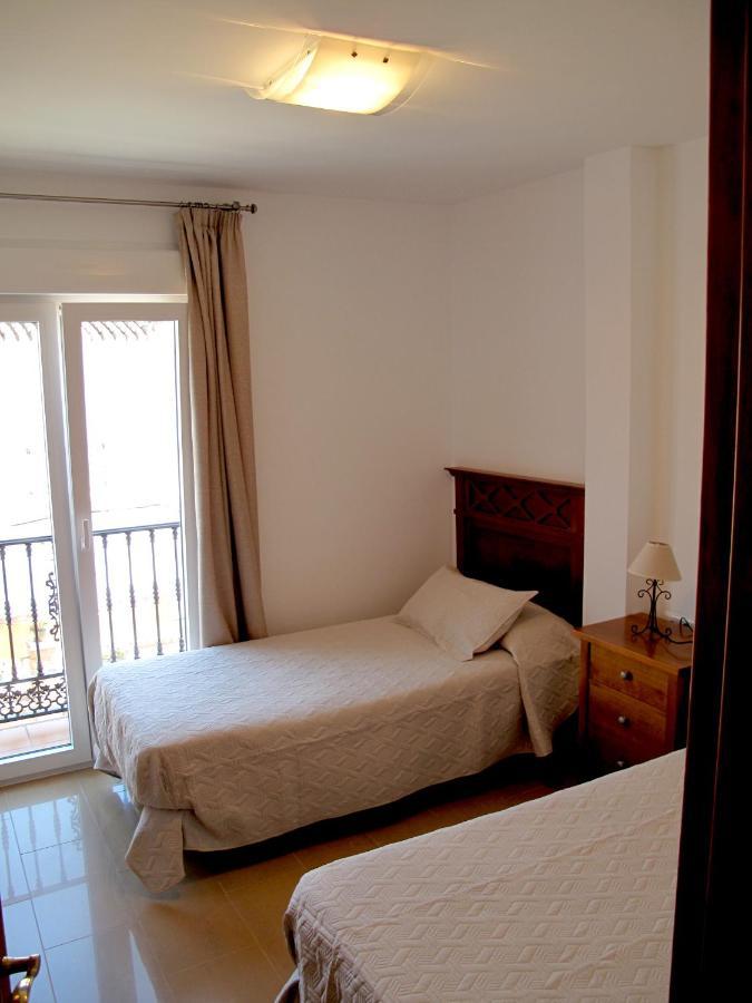 Apartamentos Acantilados De Maro Exterior foto